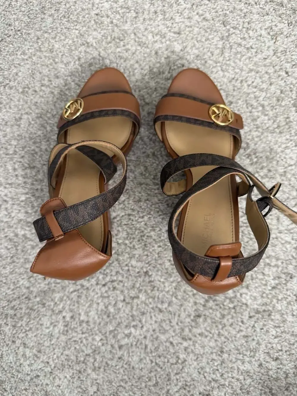 Michael Kors Carmen Wedge Sandals Brown Signature Logo Size 7.5M